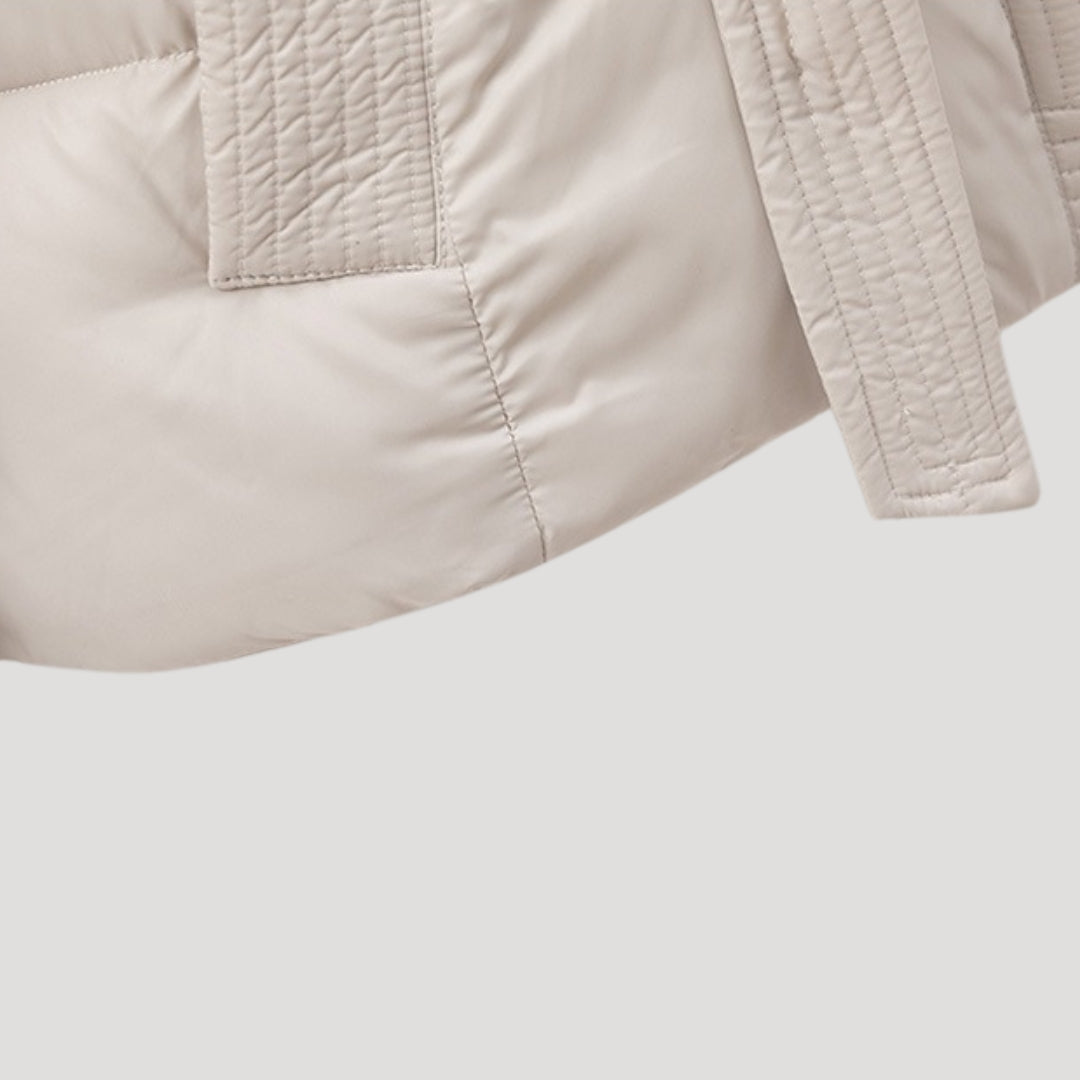 Amara - Chaqueta acolchada con capucha y cinturón