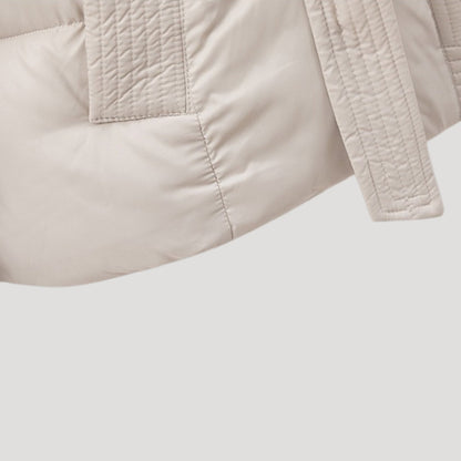 Amara - Chaqueta acolchada con capucha y cinturón